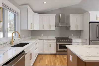 311 Hope Road, Cranston, RI 02921 - Photo 10