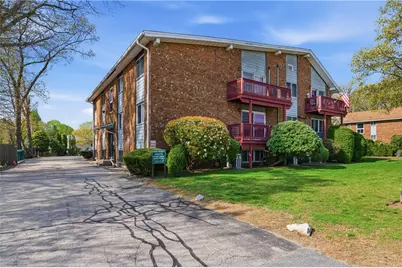 110 Pilgrim Parkway #11, Warwick, RI 02888 - Photo 4