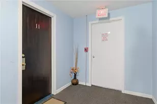 110 Pilgrim Pkwy, Warwick, RI 02888 - Photo 6