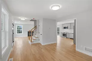 14 Elaine Dr, Hopkinton, RI 02833 - Photo 4