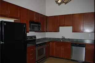 180 Allen St, Woonsocket, RI 02895 - Photo 4