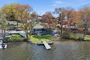 29 E Shore Dr, Coventry, RI 02816 - Photo 2