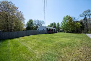 1 Knollwood Dr, Cumberland, RI 02864 - Photo 2