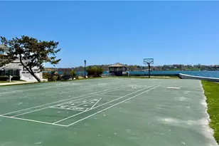 1302 Capella S, Newport, RI 02840 - Photo 32