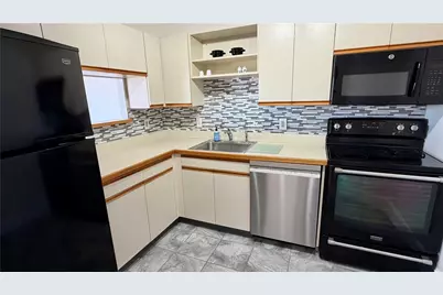 1302 Capella S, Newport, RI 02840 - Photo 14