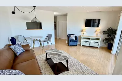 1302 Capella S, Newport, RI 02840 - Photo 8