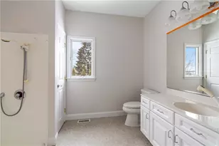 18 Peggy Ln, Portsmouth, RI 02871 - Photo 20