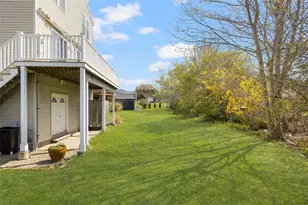 42 Spruce Ave, Narragansett, RI 02882 - Photo 4
