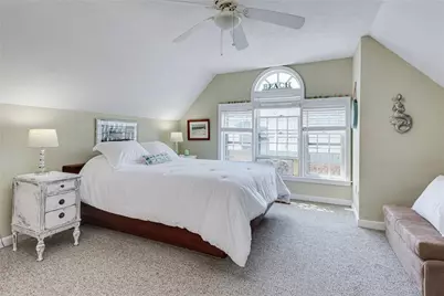 93 Mill Street #B, Newport, RI 02840 - Photo 20