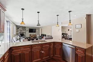 244 Beechwood Dr, Cranston, RI 02921 - Photo 12