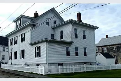 37 Lincoln Avenue, Bristol, RI 02809 - Photo 4
