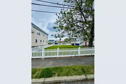 37 Lincoln Avenue, Bristol, RI 02809 - Photo 40