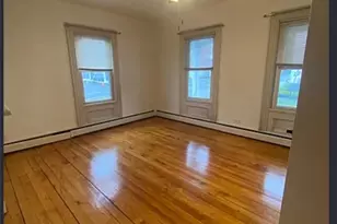 37 Lincoln Ave, Bristol, RI 02809 - Photo 6
