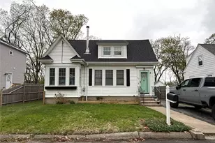 32 Hopkins Terrace, Cumberland, RI 02864 - Photo 1