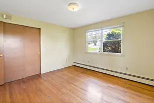 85 Sunset Ave, Providence, RI 02909 - Photo 18