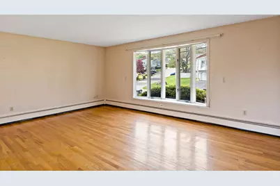 85 Sunset Avenue, Providence, RI 02909 - Photo 12