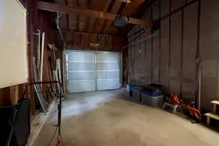 85 Sunset Ave, Providence, RI 02909 - Photo 20