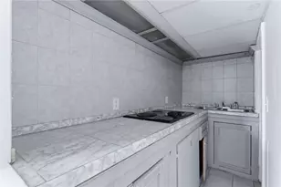 135 Boutwell St, Pawtucket, RI 02860 - Photo 24