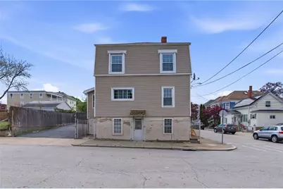 135 Boutwell Street, Pawtucket, RI 02860 - Photo 1