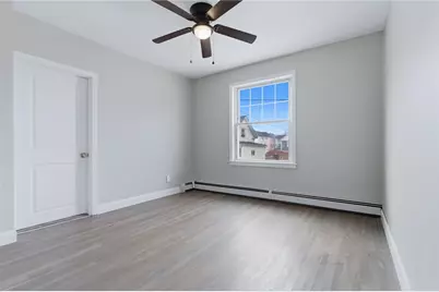 135 Boutwell Street, Pawtucket, RI 02860 - Photo 8