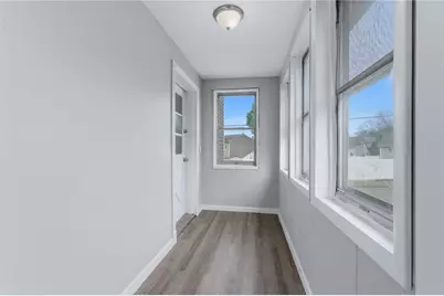 135 Boutwell Street, Pawtucket, RI 02860 - Photo 4
