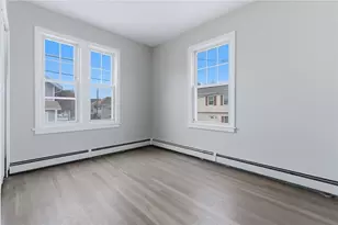 135 Boutwell St, Pawtucket, RI 02860 - Photo 10