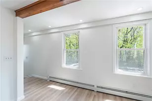 8 Fenner St, Pawtucket, RI 02860 - Photo 12