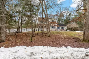 5 Bracken Hill Ct, Richmond, RI 02812 - Photo 4