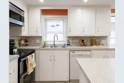 150 Woodbury Street, Pawtucket, RI 02861 - Photo 6