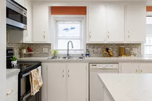 150 Woodbury St, Pawtucket, RI 02861 - Photo 6
