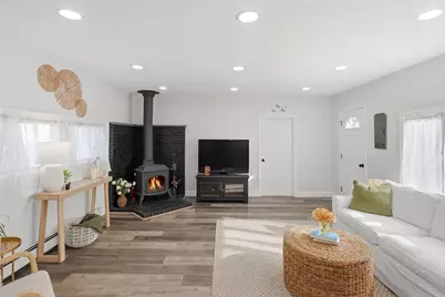 19 Fanning Lane, Smithfield, RI 02828 - Photo 4