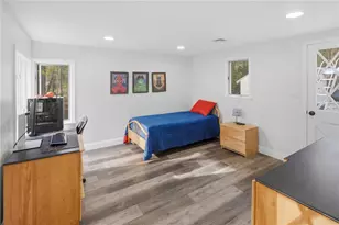19 Fanning Ln, Smithfield, RI 02828 - Photo 18