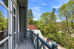 6 Howe Ave, Newport, RI 02840 - Photo 12