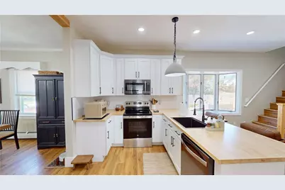 85 Fiat Avenue, Cranston, RI 02910 - Photo 12