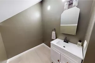 85 Fiat Ave, Cranston, RI 02910 - Photo 24
