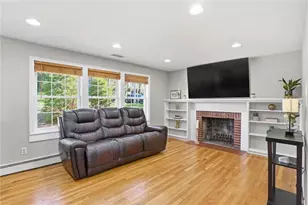 187 Maplewood Dr, East Greenwich, RI 02818 - Photo 14
