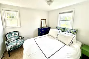 140 Renfrew Ave, Middletown, RI 02842 - Photo 8