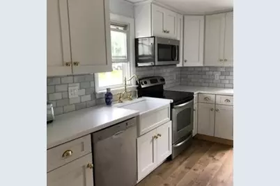 140 Renfrew Avenue, Middletown, RI 02842 - Photo 2