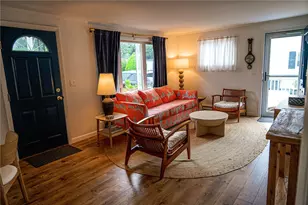 142 Renfrew Ave, Middletown, RI 02842 - Photo 4