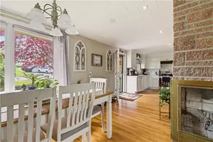 24 Harbor View Rd, Portsmouth, RI 02871 - Photo 16