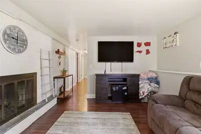 24 Harbor View Road, Portsmouth, RI 02871 - Photo 32