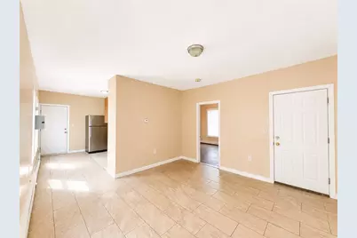 6 Bloomingdale Avenue #1, Pawtucket, RI 02860 - Photo 4