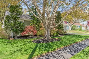 124 Paine Ave, Cranston, RI 02910 - Photo 4