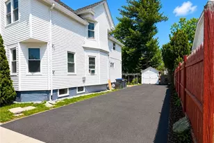 231 Lowell Ave, Providence, RI 02909 - Photo 2