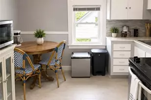 231 Lowell Ave, Providence, RI 02909 - Photo 12