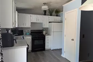 23 Astral St, Warwick, RI 02888 - Photo 6