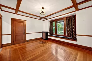 36 Mt Hope Ave, Providence, RI 02906 - Photo 4