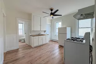 86 Bernon St, Providence, RI 02908 - Photo 16