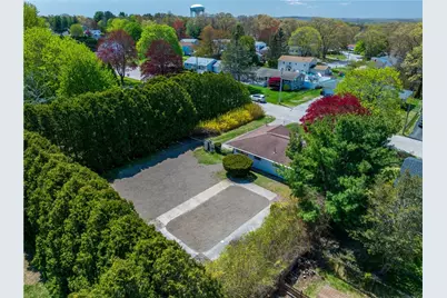 219 Dawn Boulevard, Woonsocket, RI 02895 - Photo 24