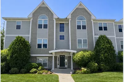 200 Roger Williams Avenue #305, East Providence, RI 02916 - Photo 1